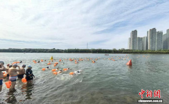 ���(d��ng)���c����ˮ��������ʯ���� �z