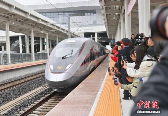 9��28����G8166����܇���L(zh��ng)��ɽվʼ�l(f��)�����K�c(di��n)վ��ꖱ�վ������ �z