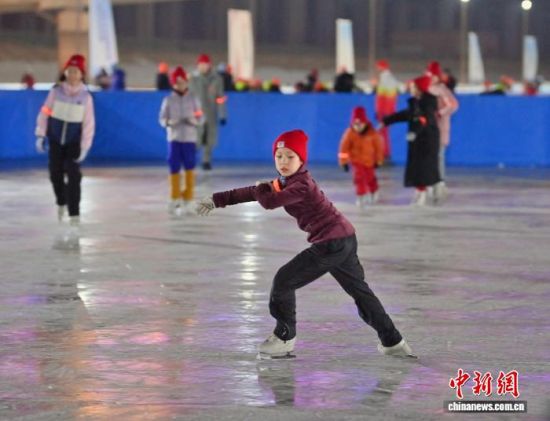 1��6���������L����С�\(y��n)�ӆT���^��չʾ���ӻ��������� �z